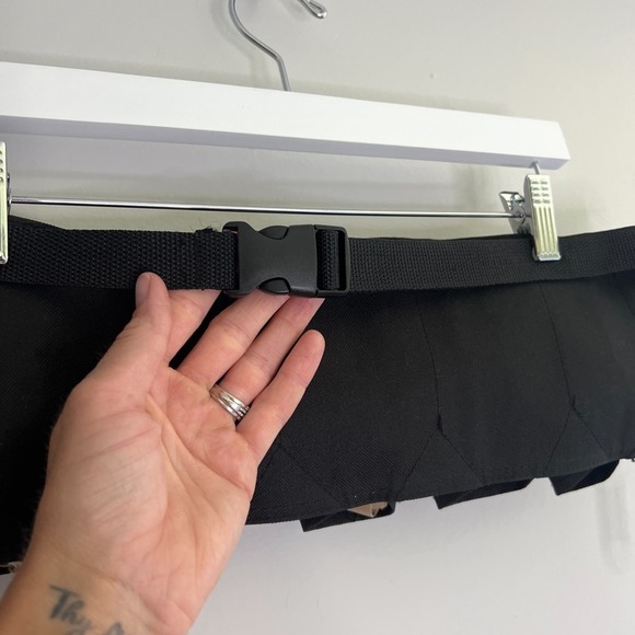 NWOT Wembley Quick Draw Sixer Beer Belt Holder with Opener - Picture 4 of 7